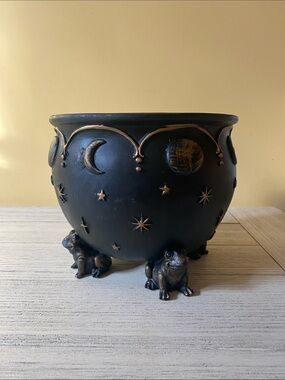 Ashland 8” Halloween Moon Tabletop Cauldron